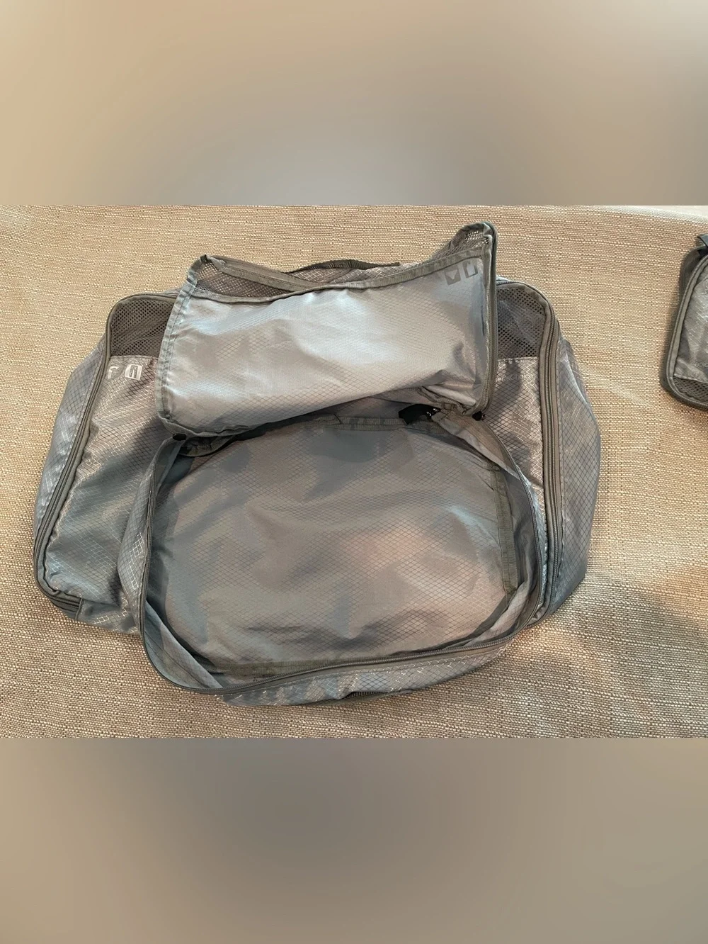 Traveler’s Choice Silver/Gray Travel Packing Cubes Set of Four